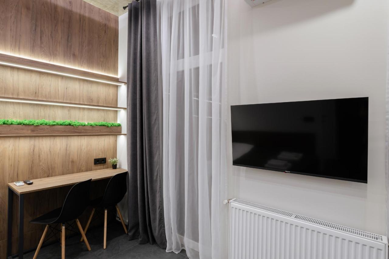 Luxury Apartments Smart House Uzhhorod Exterior photo